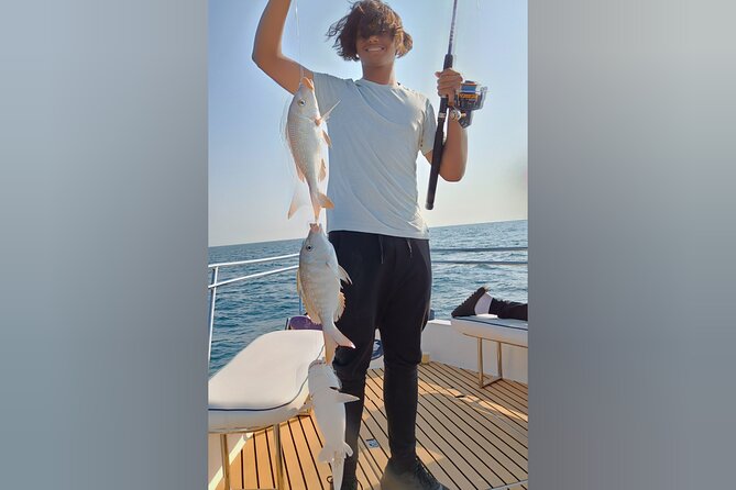 Dubai Deep Sea Fishing 4 hours + BBQ of Catch - Key points before you book