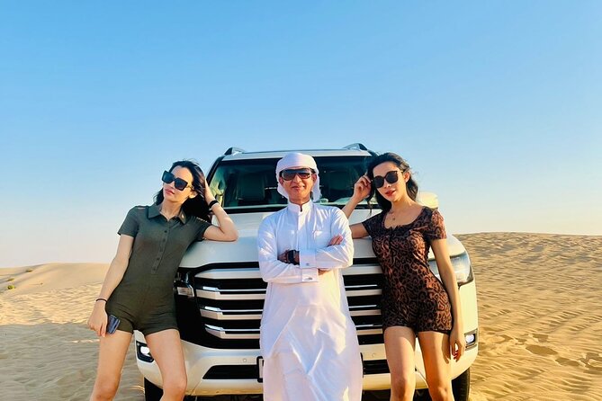 Dubai Desert Safari:BBQ Dinner, Dune Bashing & Live Entertainment - Sunset photos and the best time for pictures