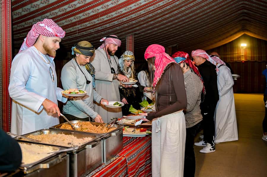 Dubai: Desert Safari with BBQ Dinner & Quad Biking Options - Four hours or seven hours?