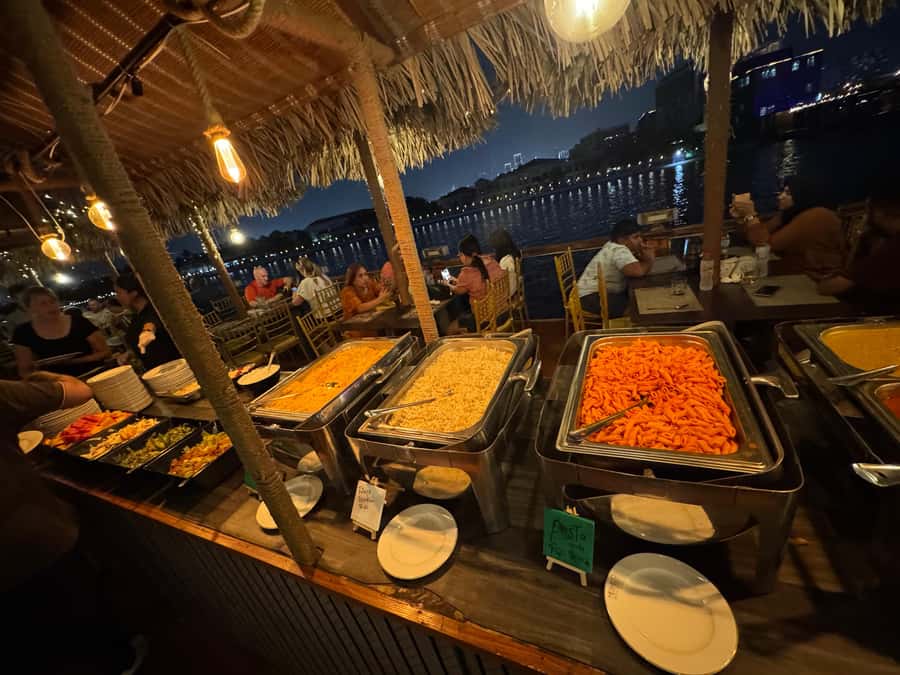 Dubai Dhow Cruise Creek,Marina Shows,Buffet & Drinks options - Dubai Marina: the stronger skyline choice