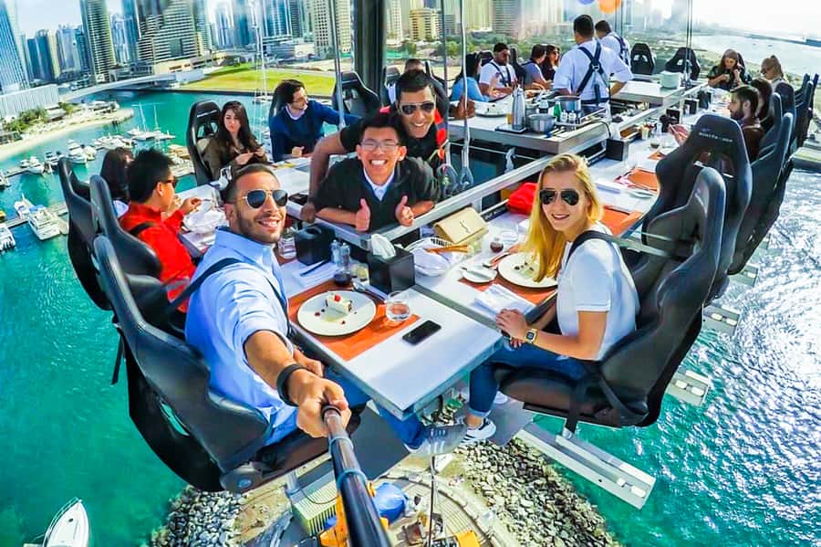 Dubai: Dinner in the Sky Experience - The Crane Lift and Safety Setup