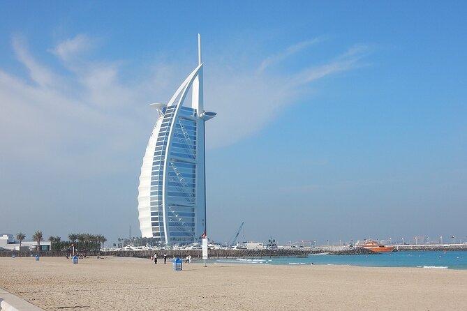 Dubai Discovery Tour - Half Day - Dubai Frame: Fifteen Minutes Above Old and New Dubai