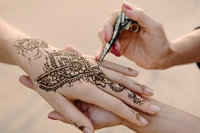 Dubai Evening Desert Safari With BBQ Dinner at Arabian Heritage - Dune bashing and sandboarding on the red sand