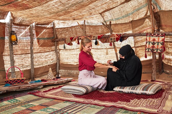 Dubai Evening Heritage Safari by Vintage G Class Al Marmoom Oasis - Arabic coffee, flatbread, and the long dinner