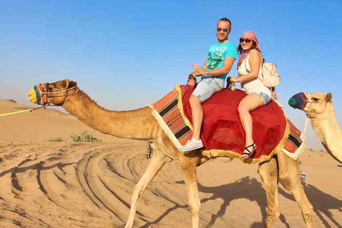 Dubai Evening4x4Desert Safari BBQ Dinner,4 Live Shows,Camel Ride - The short camel ride