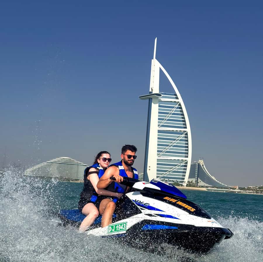 Dubai: Experience Jet Ski to Burj Al Arab +PICTURES & VIDEOS - Choosing between 30 minutes and one hour