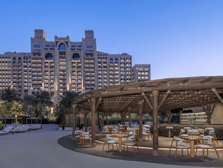 Dubai: Fairmont the Palm Pool and Beach Access - What your $40 day at Fairmont The Palm looks like