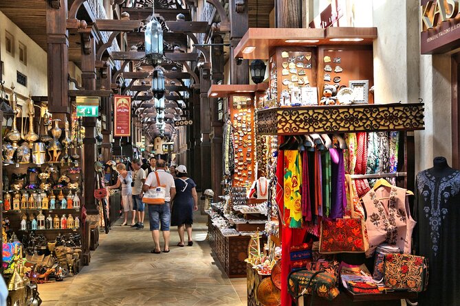 Dubai: Frame Tickets, Creek, Souks & Blue Mosque Guided Tour - Al Fahidi District and Al Khayma Heritage House
