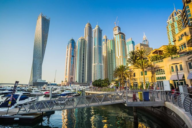 Dubai Full-Day Spanish Language Tour - City of Contrasts - Al Farooq Mosque and the first view of Dubai’s style