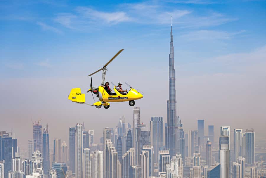 Dubai: Gyrocopter Introductory Flight - Meeting the gyrocopter at Skydive Dubai