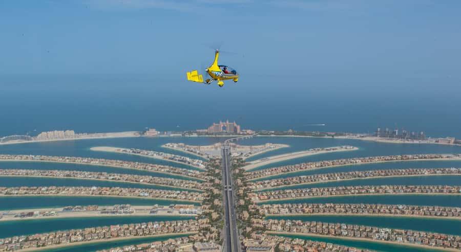 Dubai: Gyrocopter Introductory Flight - Atlantis Hotel and the World Islands