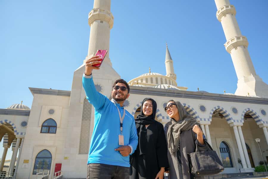 Dubai: Half-Day City Tour with Blue Mosque, Creek, and Souks - Why this five-hour route works for a first look at Dubai