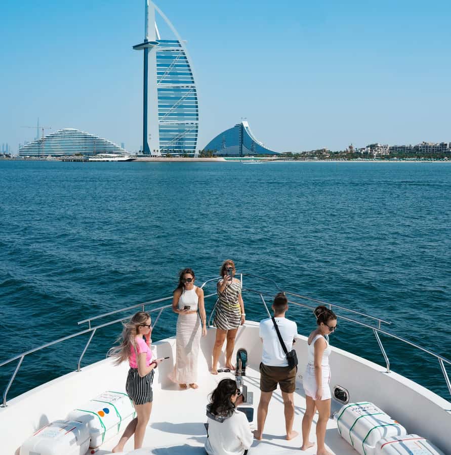 Dubai Harbor: Luxury Yacht Tour with BBQ Options - Upper deck or air-conditioned lounge?