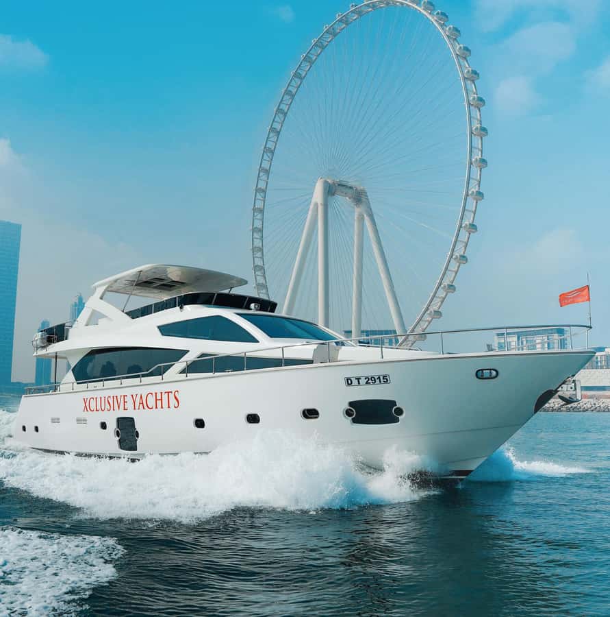 Dubai Harbor: Luxury Yacht Tour with BBQ Options - Picking between one hour and two hours