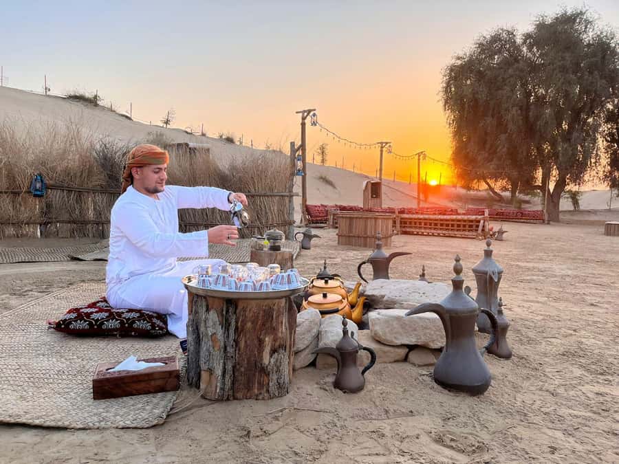Dubai: Heritage Safari, Camel Ride & Al Marmoom Oasis Dinner - Sunset, falcons, horses, and desert entertainment