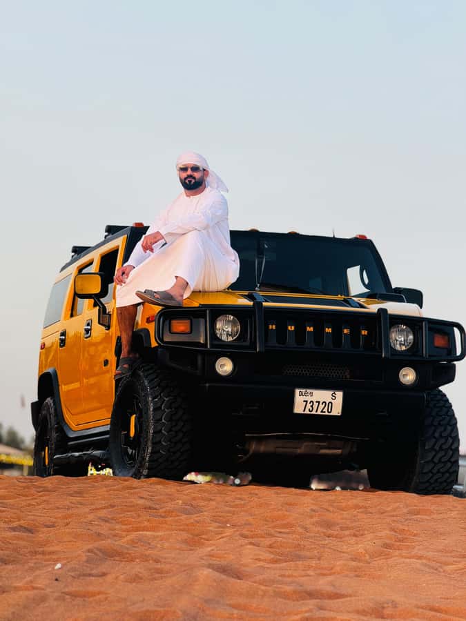 Dubai Hummer Safari Adventure & Traditional Dress Photoshoot - Who should book this Hummer safari?