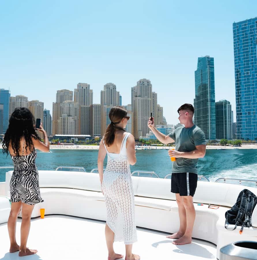 Dubai: Instagrammable Yacht Tour with Drinks & Ain/JBR Views - Small details that make the trip better