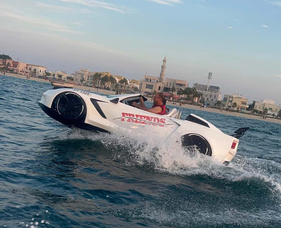 Dubai: Jet Car to Burj Al Arab with Breakfast and Soft drink - Choosing between the green, red, and white cars