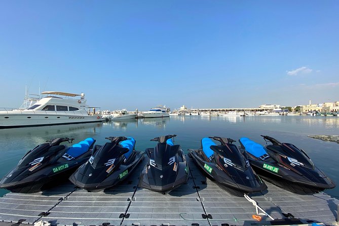 Dubai: Jet ski Adventure Rides Burj Al Arab, Burj Khalifa & Atlantis - Photos, lockers, water, and the practical extras