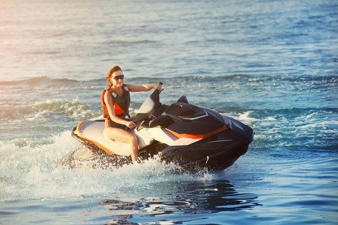 Dubai : Jet Ski Ride to Burj Khalifa & Burj Al Arab with Juice - The first ten minutes: getting used to the Yamaha WaveRunner