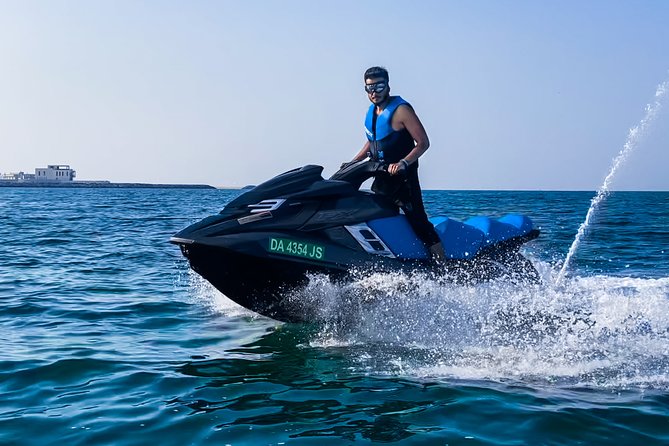 Dubai : Jet Ski Ride to Burj Khalifa & Burj Al Arab with Juice - Safety, fitness, and age rules