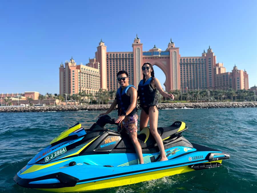 Dubai: Jet Ski to Atlantis with Videos, Photos and Ice Cream - Umm Suqeim and the first run along the coast