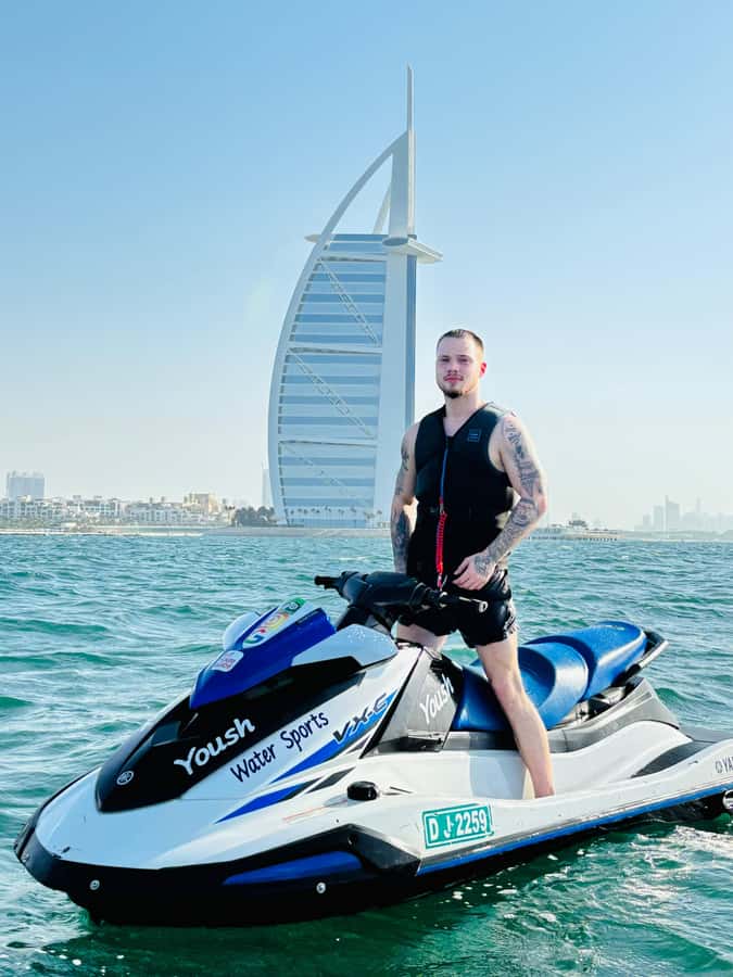 Dubai: Jet Ski Tour of Burj Al Arab with Photos - The guides make the biggest difference