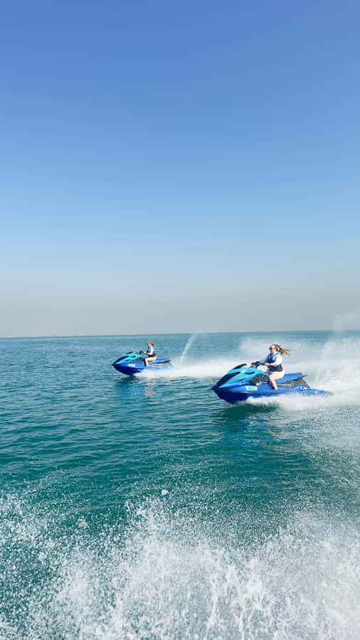 Dubai: Jet Ski Tour of Burj Al Arab with Photos & Videos - What changes on the one-hour ride