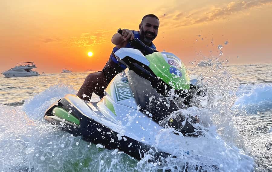 Dubai: Jet Ski Tour to Burj Al Arab and Atlantis - Getting comfortable on the jet ski