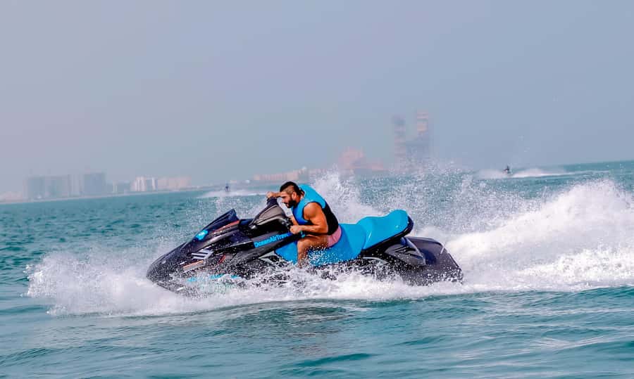 Dubai: Jetski Ride up to 2 People with Photos & Refreshments - The safety briefing comes first