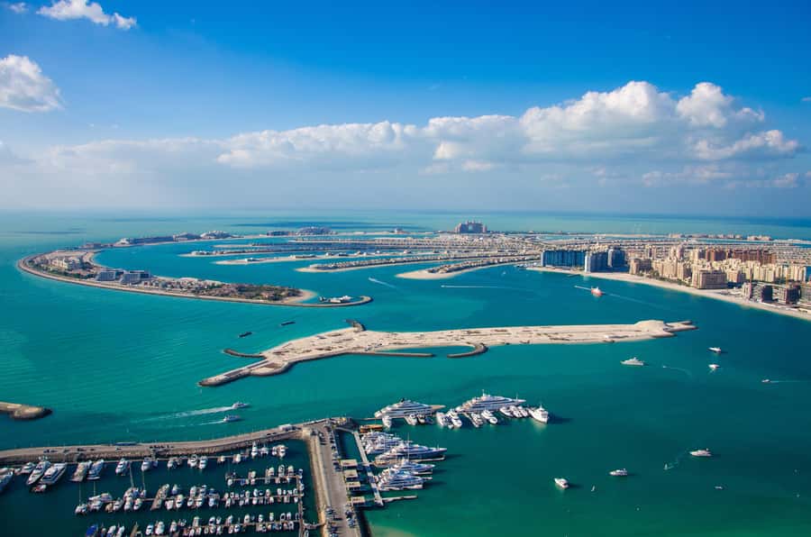 Dubai Jumeirah Parasailing adventure with breathtaking views - The safety briefing and takeoff