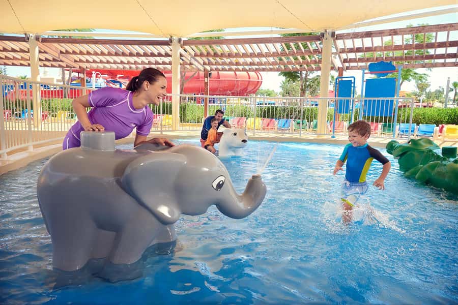 Dubai: LEGOLAND® Water Park Entry Ticket - Building a raft from soft LEGO bricks
