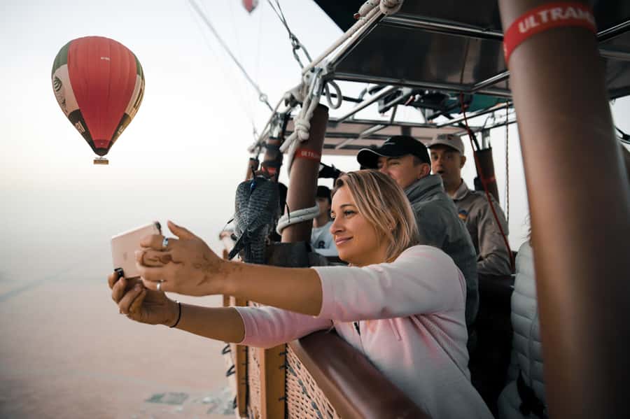 Dubai: Luxury Balloon Flight with Michelin-Curated Breakfast - Is $543 a Fair Price?