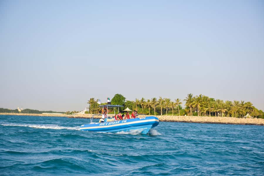 Dubai Marina : 1.5-Hour Atlantis Sightseeing Speedboat Tour - Seeing Palm Jumeirah from the open sea