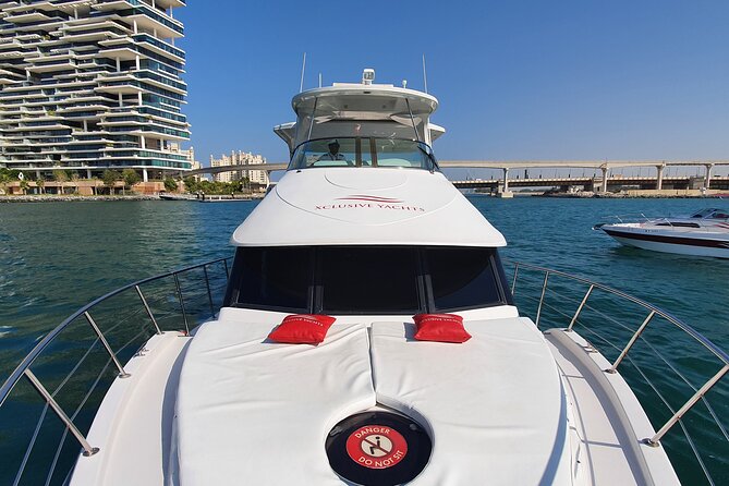 Dubai Marina 1hr Yacht tour with Drinks - Dubai Harbour and the final views