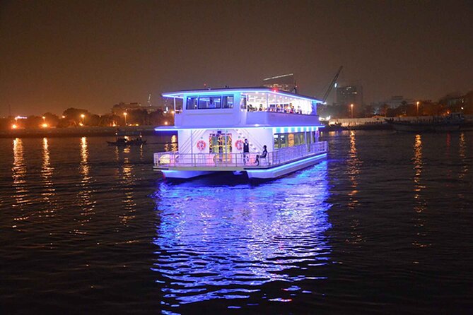 Dubai Marina Cruise Dinner with Entertainment Show - What This Dubai Marina Cruise Actually Is