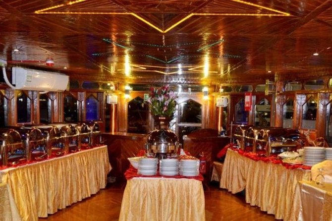 Dubai Marina Cruise Dinner with Entertainment Show - Buffet Dinner: Convenient, But Not the Main Reason to Book