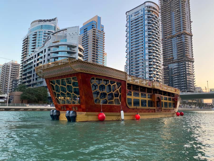 Dubai Marina: Dinner Cruise in a Traditional Boat - What This Dubai Marina Cruise Is Really Like