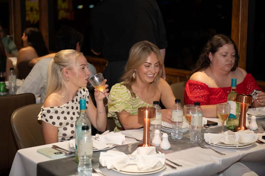 Dubai Marina: Luxury Dinner Cruise, Live Show, Open Bar & DJ - Practical Tips for a Better Night