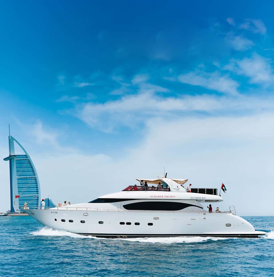 Dubai Marina: Luxury Yacht Tour with Breakfast or BBQ Option - Key things to know before booking