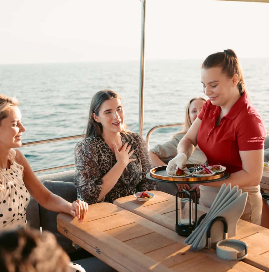 Dubai Marina: Luxury Yacht Tour with Breakfast or BBQ Option - Breakfast in the morning, BBQ after sunset