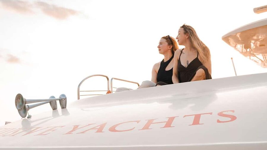 Dubai Marina Yacht Tour: Ain Wheel, JBR & Harbour in 1 Hour - Is $22 A Good Deal?