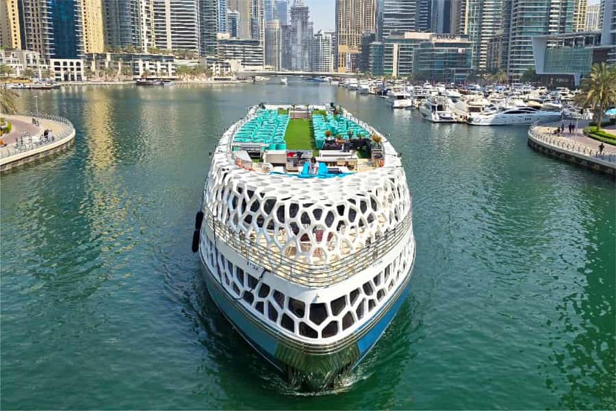 Dubai: Mega Yacht Dinner Cruise with Buffet - Meeting the Yacht at Dubai Marina