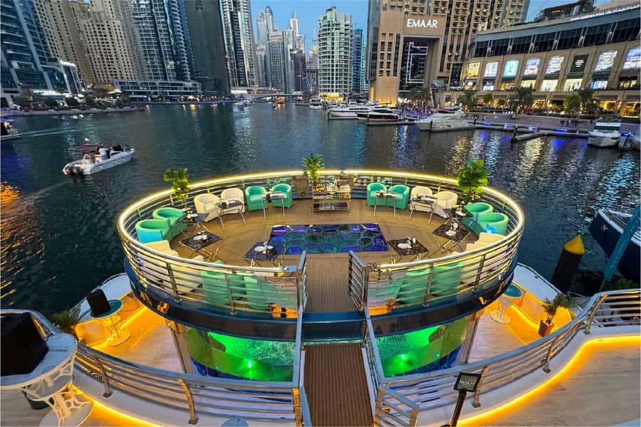 Dubai: Mega Yacht Dinner Cruise with Buffet - Tanoura, Aerial Acts, and the DJ