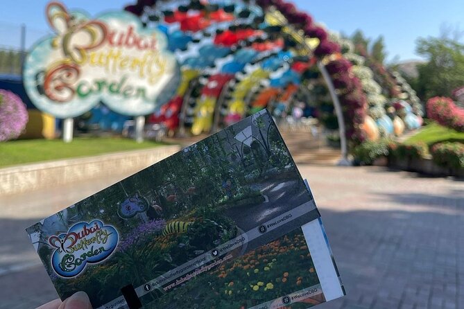 Dubai Miracle Garden Entry Tickets - The 15-meter flower clock changes with the season