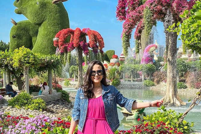 Dubai Miracle Garden Ticket - Food, seating, and small breaks along the route