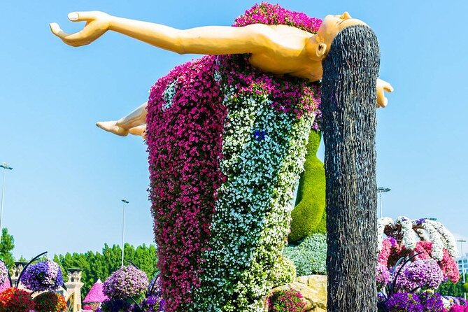Dubai Miracle Garden Ticket with Transfer - The displays reward slow walking and a camera