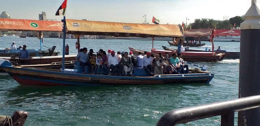 Dubai: Old City Walking Tour with Abra Ride - The 10-minute abra crossing on Dubai Creek