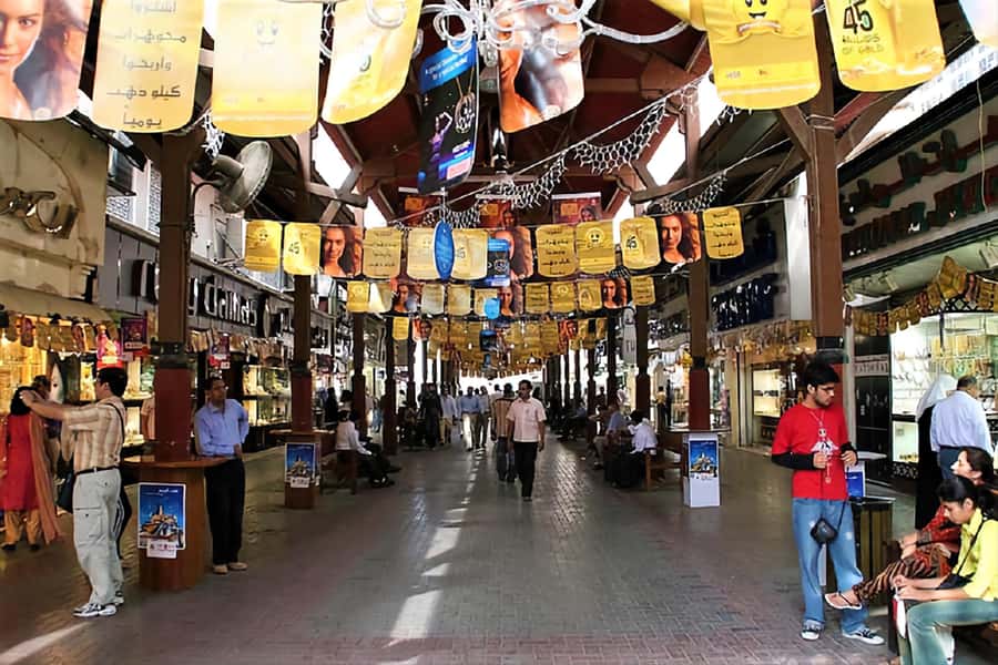 Dubai: Old to New Dubai Private Half-Day Sightseeing Tour - Gold Souk and Spice Souk: shopping with guidance