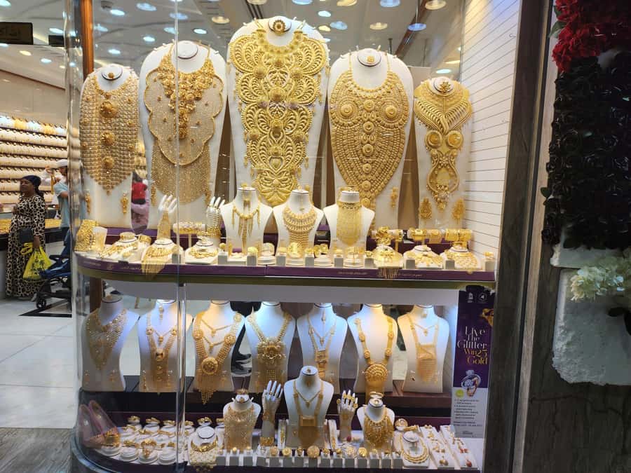 Dubai: Old Town, Creek, Museums, Souks, & Street Food Tour - The Spice Souk uses your senses, then tests your patience